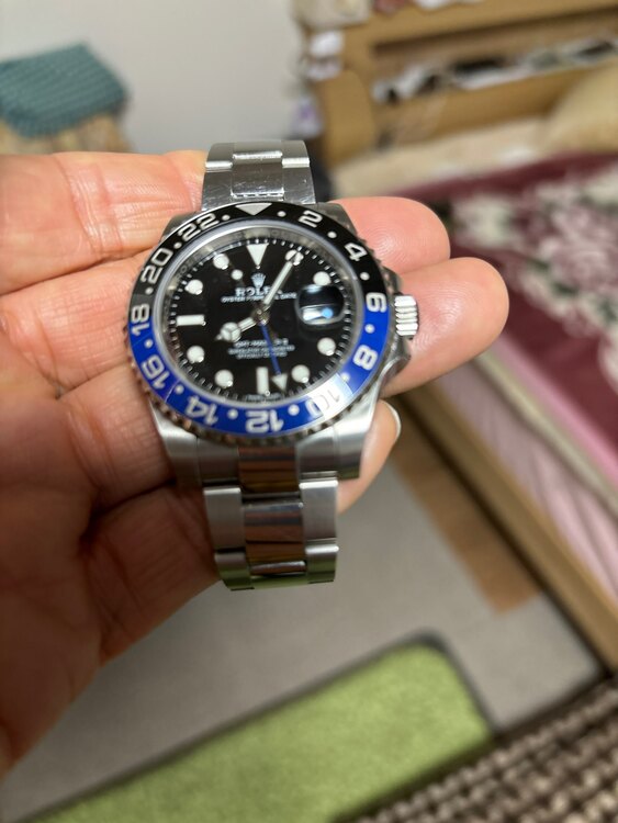 ロレックス GMTマスター 116710BLNr（高級時計）の商品画像 - 査定依頼日：2025年3月18日 - 最高査定価格：2,180,000円