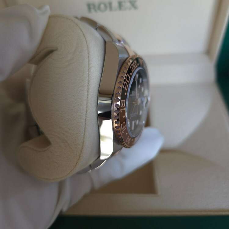 GMTマスターII（高級時計）の商品画像 - 査定依頼日：2025年4月24日 - 最高査定価格：2,800,000円