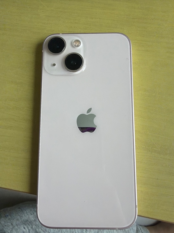 iPhone iPhone 13 mini 128GB docomo（スマホ）の商品画像 - 査定依頼日：2026年7月11日 - 最高査定価格：30,000円