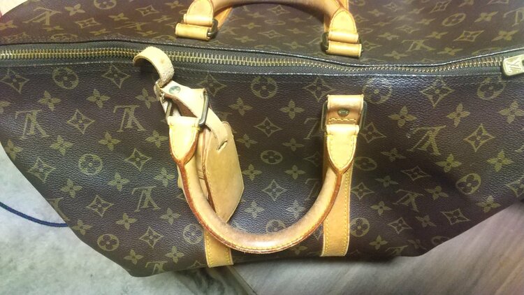 キーポル中（ブランドバッグ）の商品画像 - 査定依頼日：2026年3月22日 - 最高査定価格：90,000円