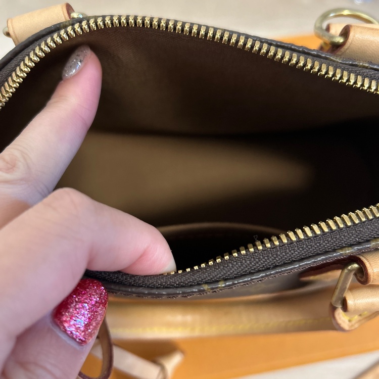 ルイヴィトン アルマ （ブランドバッグ）の商品画像 - 査定依頼日：2026年1月13日 - 最高査定価格：180,000円