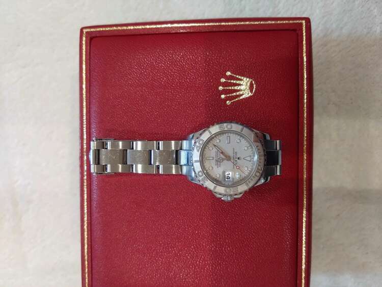 ロレックス ヨットマスター （高級時計）の商品画像 - 査定依頼日：2025年3月19日 - 最高査定価格：800,000円