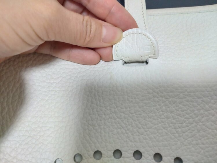 エルメス　エブリン　白　PM（ブランドバッグ）の商品画像 - 査定依頼日：2026年3月2日 - 最高査定価格：180,000円