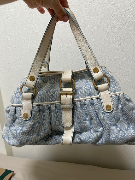 セリーヌ  （ブランドバッグ）の商品画像 - 査定依頼日：2025年4月29日 - 最高査定価格：10,000円