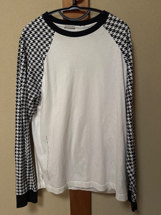 MONCLER Fragment ロングスリーブ ラグランTシャツ （古着・ファッション）の商品画像 - 査定依頼日：2026年1月12日 - 最高査定価格：7,000円