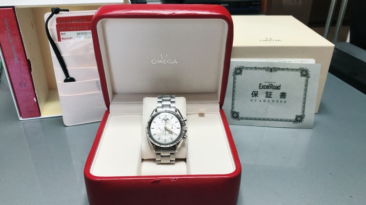 スピードマスタームーンフェイズ（高級時計）の商品画像 - 査定依頼日：2025年8月17日 - 最高査定価格：750,000円