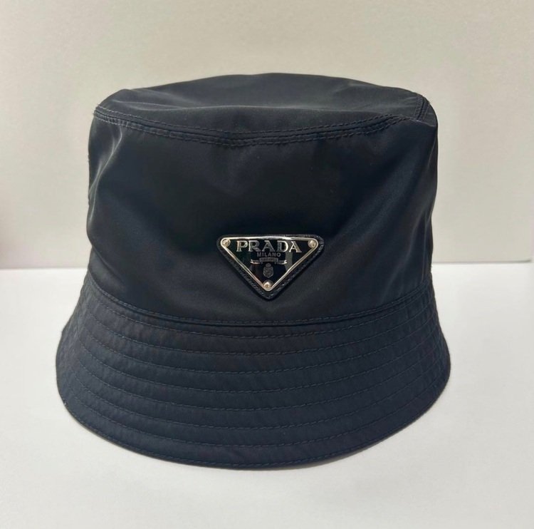 プラダ  （ブランドバッグ）の商品画像 - 査定依頼日：2025年12月2日 - 最高査定価格：35,000円