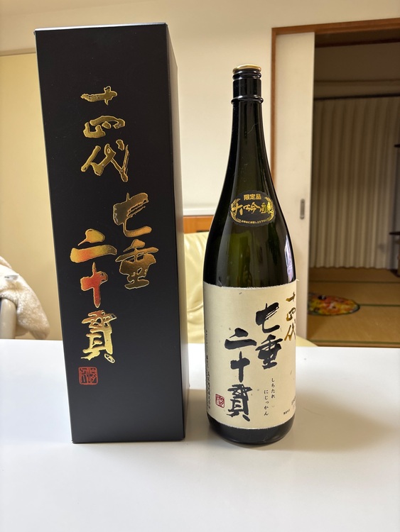 日本酒 十四代 （お酒）の商品画像 - 査定依頼日：2025年11月14日 - 最高査定価格：106,000円
