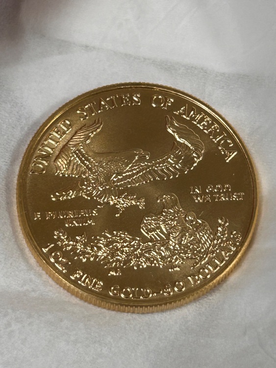 アメリカン・ゴールド・イーグル 1oz 2006年（金・貴金属）の商品画像 - 査定依頼日：2025年7月30日 - 最高査定価格：536,603円