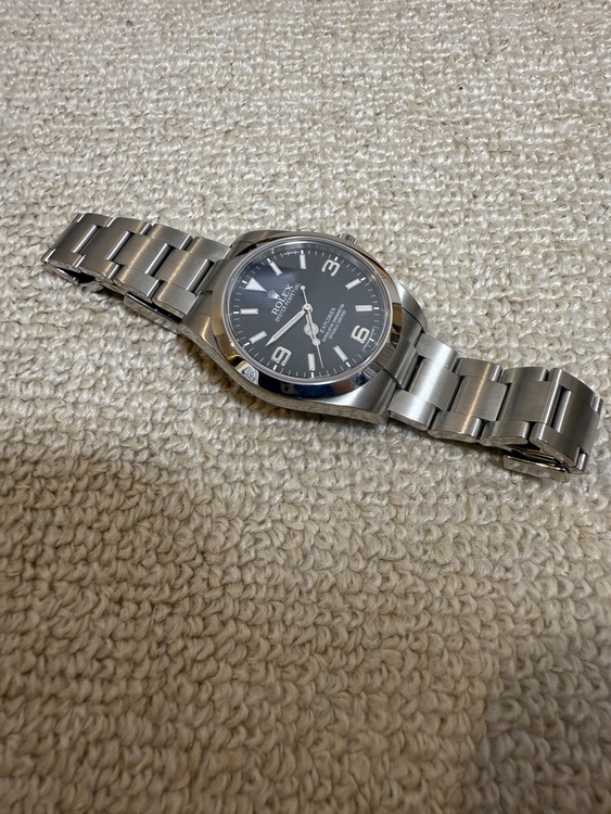 ロレックス エクスプローラー 21427（高級時計）の商品画像 - 査定依頼日：2025年9月1日 - 最高査定価格：1,050,000円