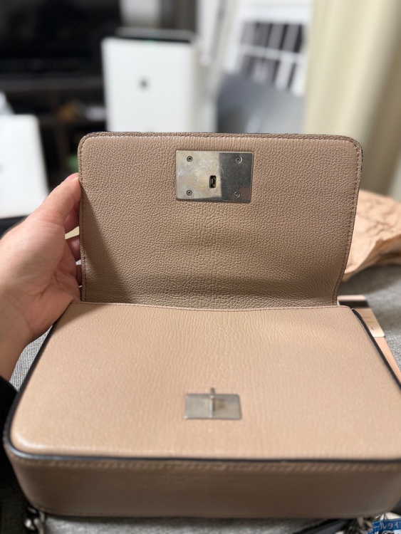 カバン（ブランドバッグ）の商品画像 - 査定依頼日：2025年12月18日 - 最高査定価格：50,000円