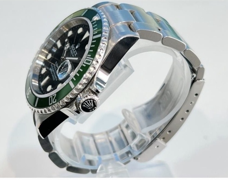 ロレックス　サブマリーナ　グリーン（高級時計）の商品画像 - 査定依頼日：2026年4月22日 - 最高査定価格：2,250,000円