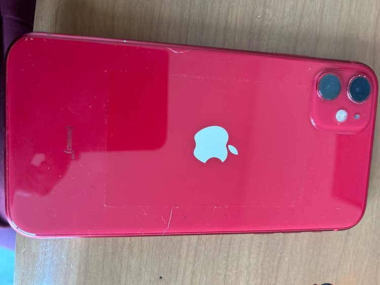 iPhone11 128GB SIMフリー（スマホ）の商品画像 - 査定依頼日：2025年4月8日 - 最高査定価格：7,000円