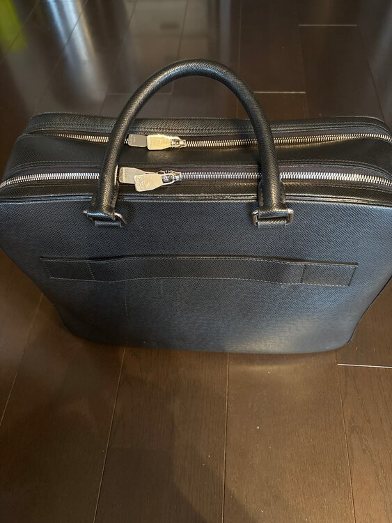 ルイヴィトン タイガ （ブランドバッグ）の商品画像 - 査定依頼日：2025年5月6日 - 最高査定価格：50,000円