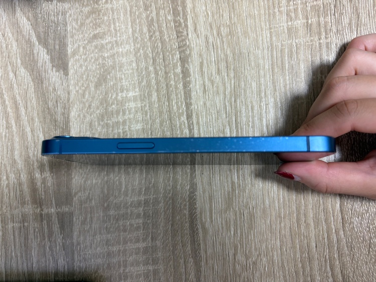 iPhone iPhone 13 256GB Softbank（スマホ）の商品画像 - 査定依頼日：2026年9月14日 - 最高査定価格：38,500円