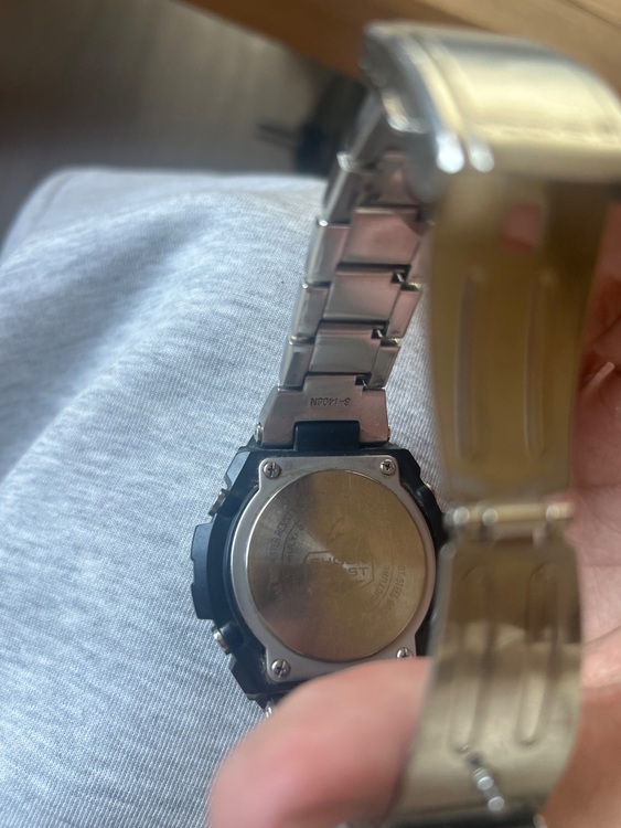 G-SHOCK その他 G-STEEL　　GST-W110（高級時計）の商品画像 - 査定依頼日：2025年12月1日 - 最高査定価格：5,100円