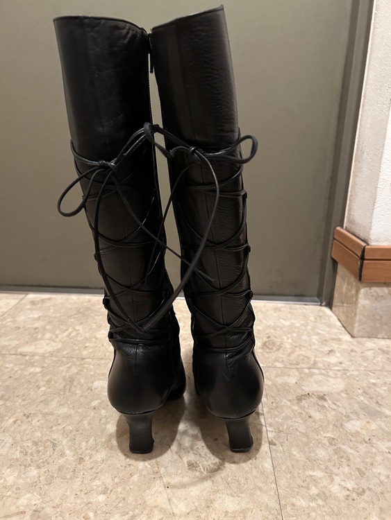 ロングブーツ（古着・ファッション）の商品画像 - 査定依頼日：2025年10月10日 - 最高査定価格：500円