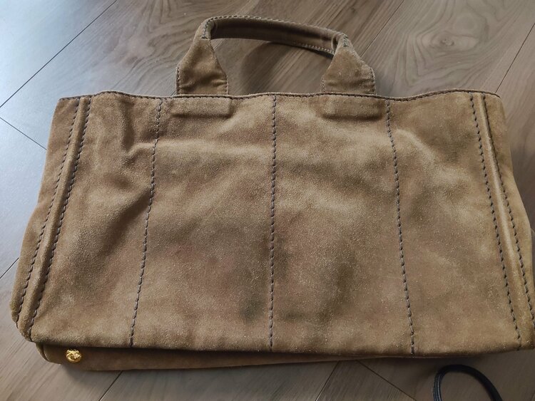 「PRADA プラダ カナパ L スエード ブラウン トードバック（ブランドバッグ）の商品画像 - 査定依頼日：2026年6月29日 - 最高査定価格：100,000円