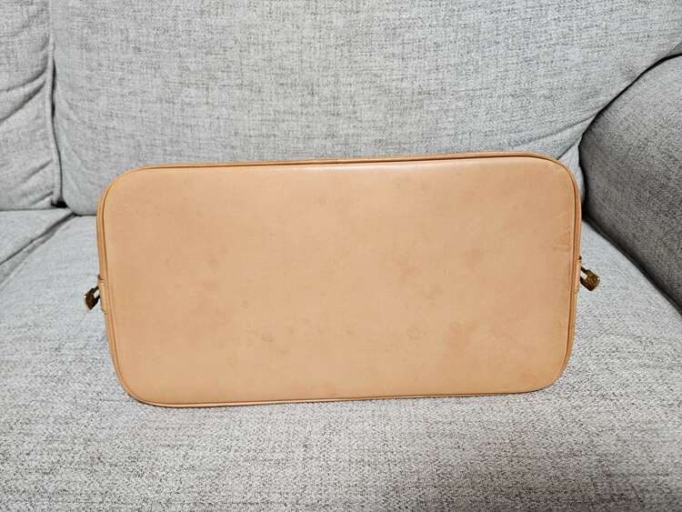 ルイヴィトン アルマ （ブランドバッグ）の商品画像 - 査定依頼日：2025年3月4日 - 最高査定価格：75,000円