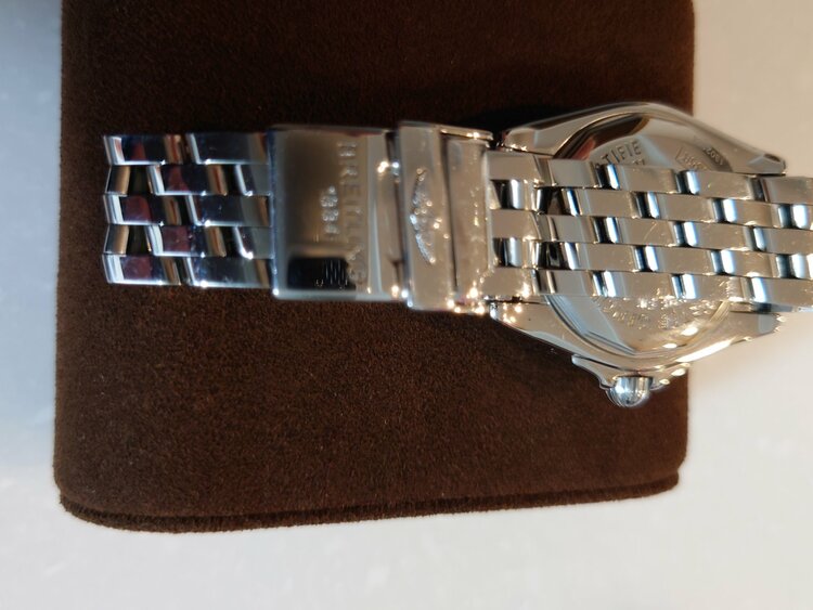 ブライトリング その他 GALACTIC32（高級時計）の商品画像 - 査定依頼日：2026年3月22日 - 最高査定価格：200,000円