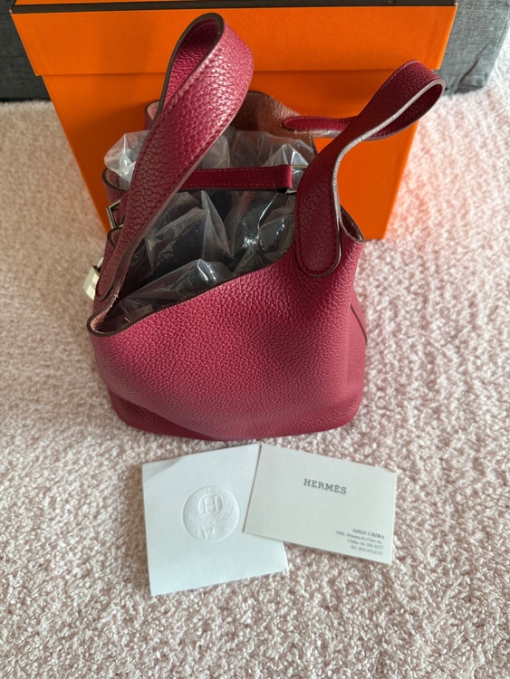 ピコタン箱あり（ブランドバッグ）の商品画像 - 査定依頼日：2025年8月22日 - 最高査定価格：250,000円