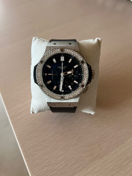 ウブロ ビックバン （高級時計）の商品画像 - 査定依頼日：2025年4月27日 - 最高査定価格：900,000円