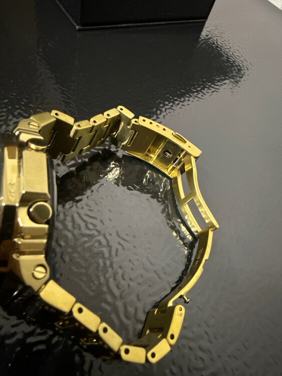 G-SHOCK その他 GM-B2100GD-9AJf（高級時計）の商品画像 - 査定依頼日：2025年5月8日 - 最高査定価格：21,000円