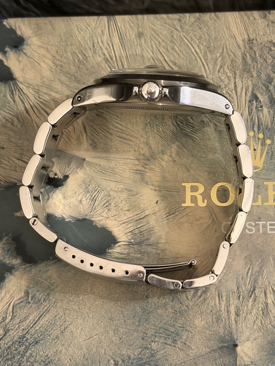 ロレックス その他 1655（高級時計）の商品画像 - 査定依頼日：2025年9月25日 - 最高査定価格：4,000,000円