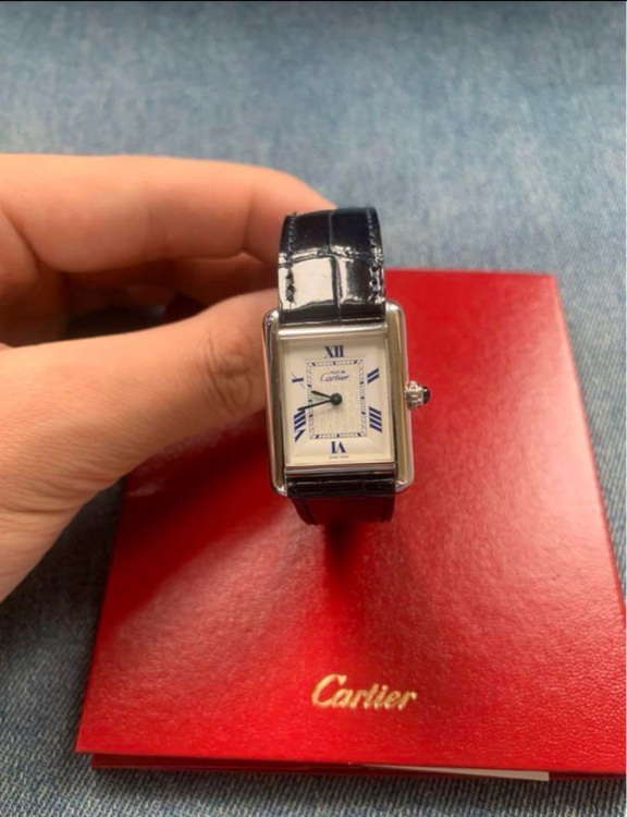 カルティエ タンク w101405（高級時計）の商品画像 - 査定依頼日：2025年7月21日 - 最高査定価格：330,000円