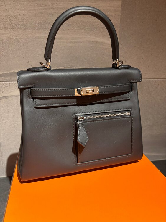 エルメス ケリー （ブランドバッグ）の商品画像 - 査定依頼日：2025年6月1日 - 最高査定価格：2,900,000円