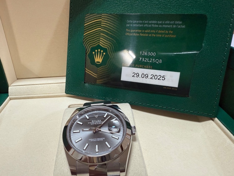 126300（高級時計）の商品画像 - 査定依頼日：2025年9月29日 - 最高査定価格：1,460,000円