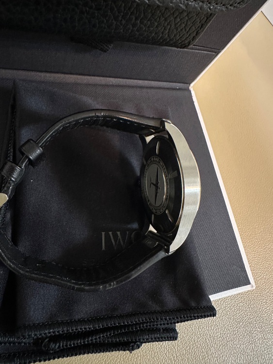 IWC パイロットウォッチ IW32820（高級時計）の商品画像 - 査定依頼日：2025年8月26日 - 最高査定価格：570,000円