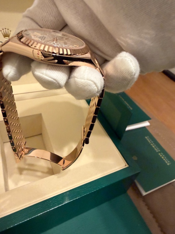 ロレックス その他 12733（高級時計）の商品画像 - 査定依頼日：2026年3月31日 - 最高査定価格：10,250,000円