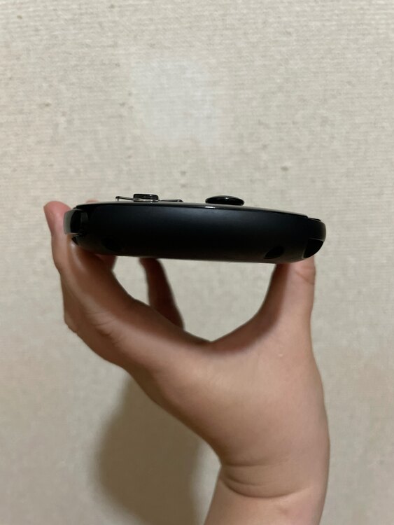 PSVITA PCH-2000（ゲーム機本体・ゲームソフト）の商品画像 - 査定依頼日：2025年5月25日 - 最高査定価格：9,000円