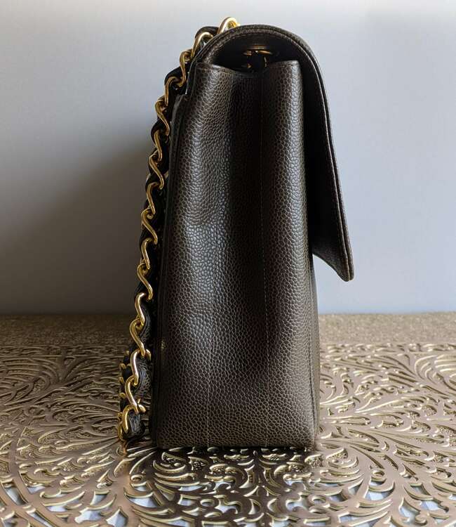 キャビアスキン ショルダーバッグ ブラウン（ブランドバッグ）の商品画像 - 査定依頼日：2025年5月24日 - 最高査定価格：650,000円