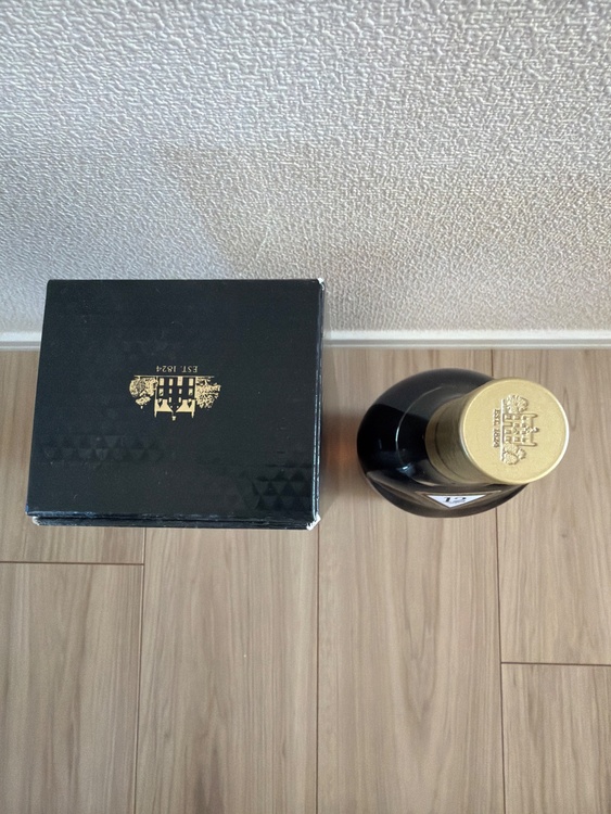 MACALLAN 12（お酒）の商品画像 - 査定依頼日：2026年3月8日 - 最高査定価格：9,000円