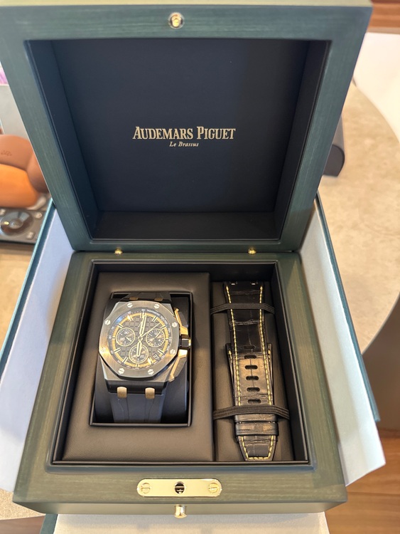 オーデマピゲ ロイヤルオークオフショア （高級時計）の商品画像 - 査定依頼日：2025年8月21日 - 最高査定価格：6,700,000円