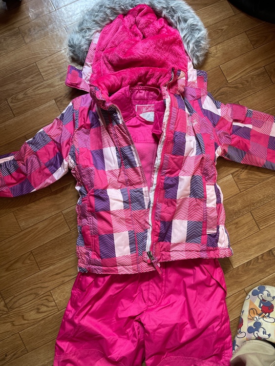 子ども用スキーウェア（古着・ファッション）の商品画像 - 査定依頼日：2026年2月5日 - 最高査定価格：100,000円