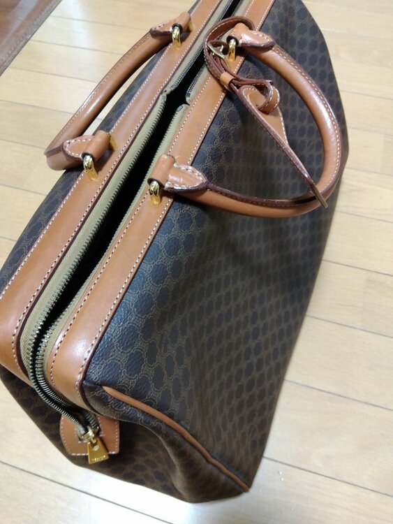 セリーヌ  （ブランドバッグ）の商品画像 - 査定依頼日：2026年3月30日 - 最高査定価格：40,000円