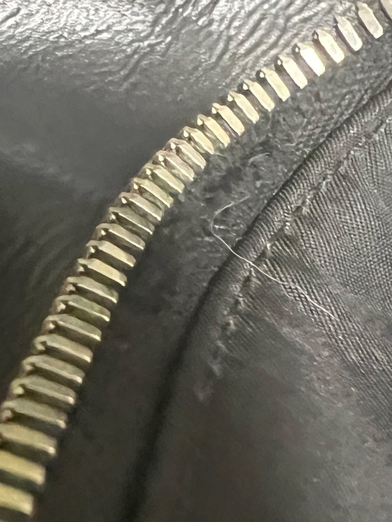 フェンディ  （ブランドバッグ）の商品画像 - 査定依頼日：2025年8月27日 - 最高査定価格：30,000円