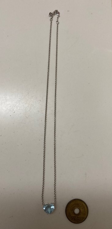 ブルートパーズk18WGネックレス（宝石）の商品画像 - 査定依頼日：2023年8月28日 - 最高査定価格：33,000円