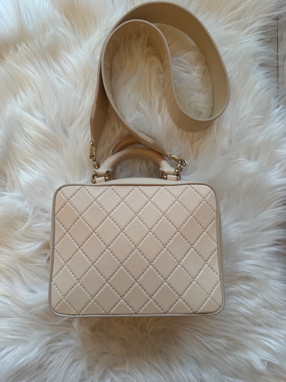 CHANEL 2WAY ハンドバッグ（ブランドバッグ）の商品画像 - 査定依頼日：2026年6月26日 - 最高査定価格：200,000円