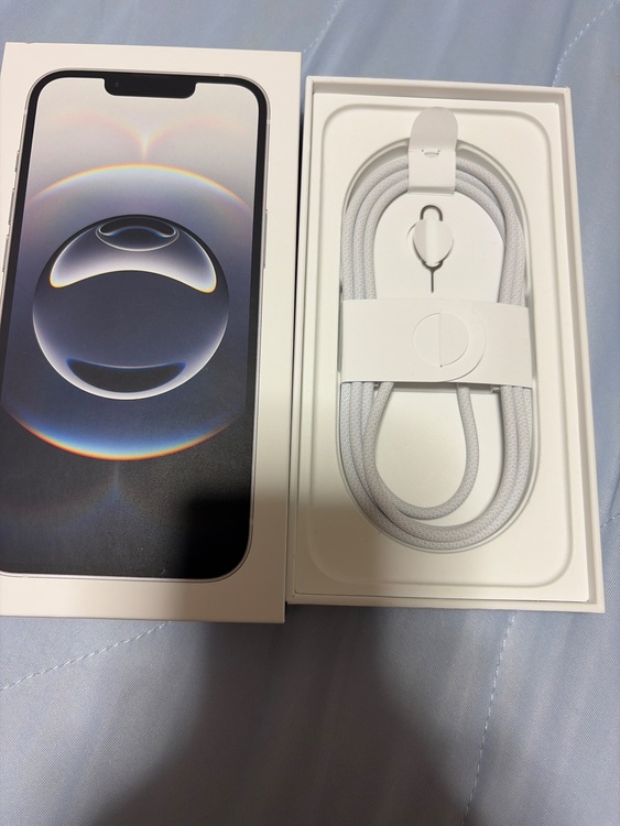 iPhone16e（スマホ）の商品画像 - 査定依頼日：2025年10月26日 - 最高査定価格：57,000円