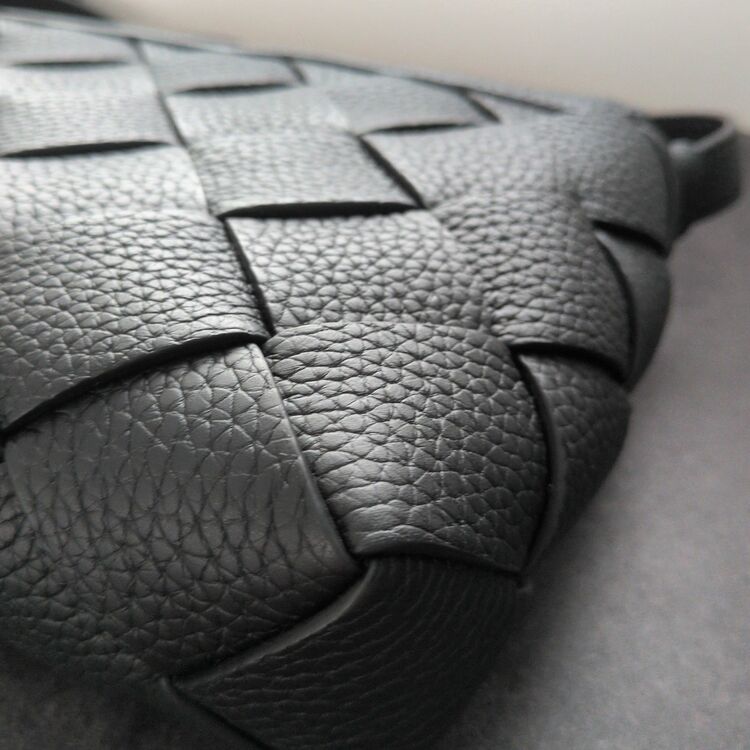 ボッテガ・ヴェネタ  （ブランドバッグ）の商品画像 - 査定依頼日：2025年10月20日 - 最高査定価格：250,000円