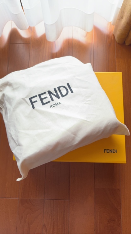 フェンディ（ブランドバッグ）の商品画像 - 査定依頼日：2026年8月24日 - 最高査定価格：30,000円
