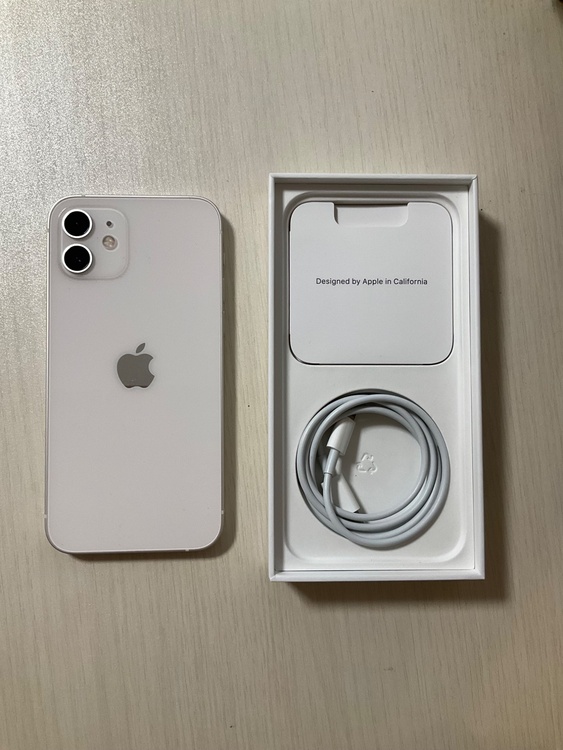 iPhone 12 128GB docomo（スマホ）の商品画像 - 査定依頼日：2026年4月5日 - 最高査定価格：29,000円