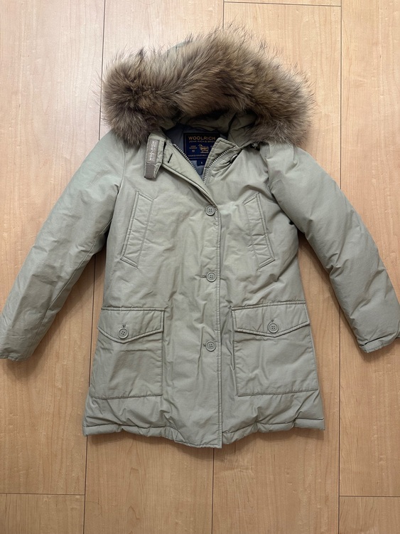 ウールリッチ　ダウンコート（古着・ファッション）の商品画像 - 査定依頼日：2025年10月25日 - 最高査定価格：7,000円