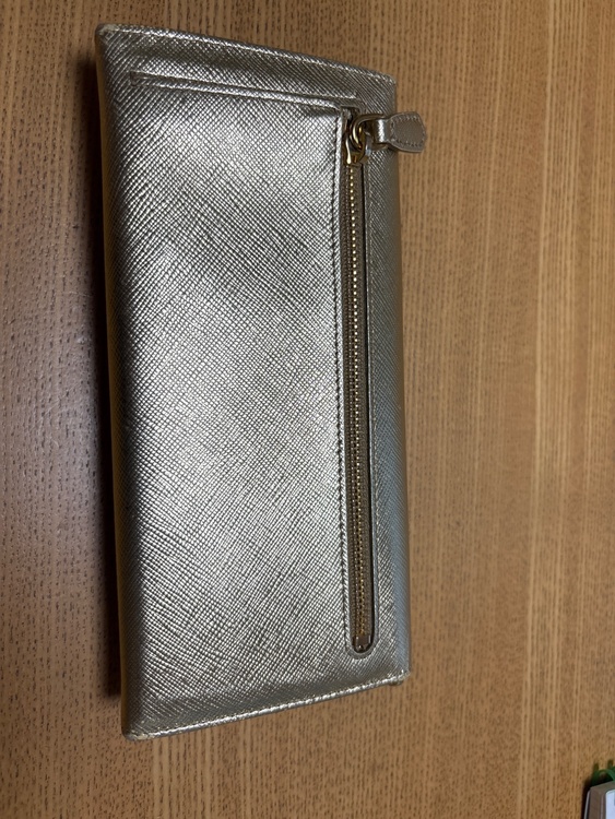 財布（ブランド財布・小物）の商品画像 - 査定依頼日：2026年6月17日 - 最高査定価格：10,000円