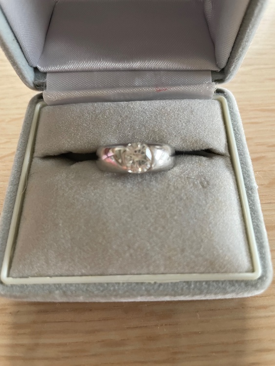 指輪（宝石）の商品画像 - 査定依頼日：2026年8月31日 - 最高査定価格：220,000円