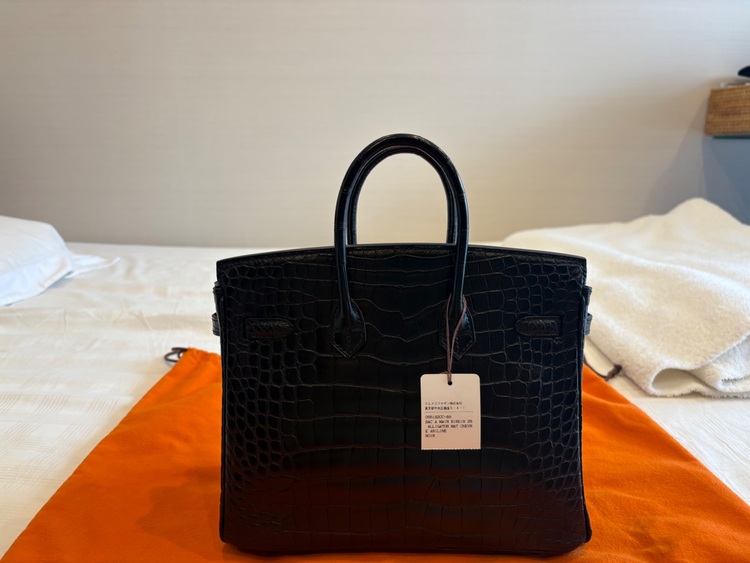 バーキン25 ニロティカスマット/ノアール（ブランドバッグ）の商品画像 - 査定依頼日：2025年9月13日 - 最高査定価格：6,400,000円